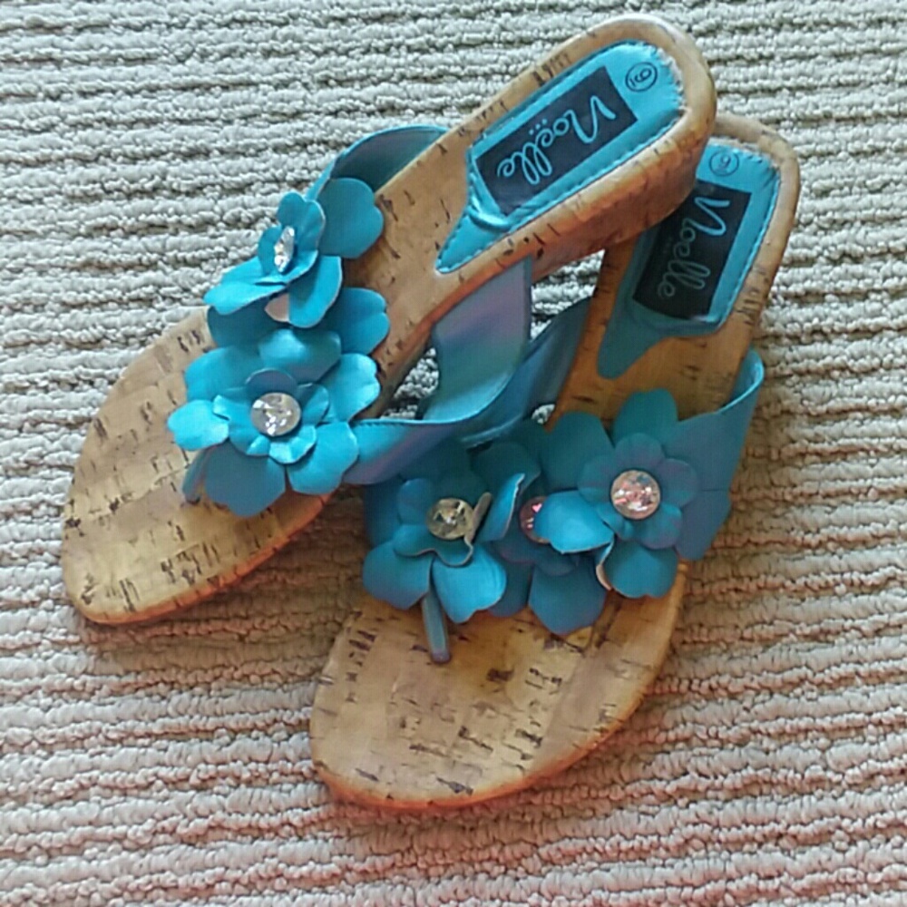 Noelle enterprises size 9 blue flower & tan sandal